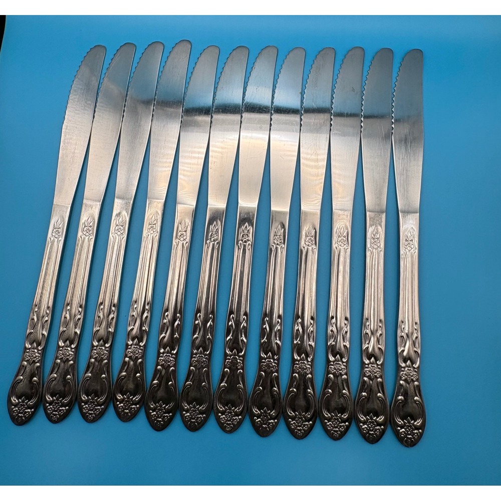 Oneida Venus Dinner Knives Set of 12 Stainless Steel Floral Silverware Vintage
